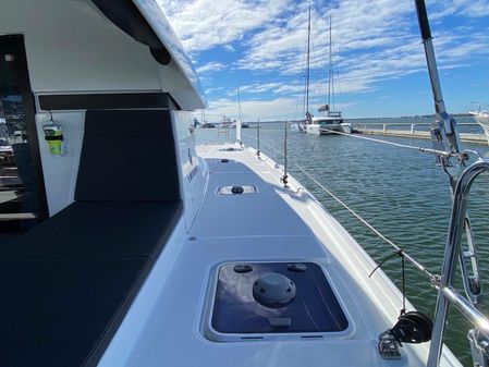 Lagoon 42 image