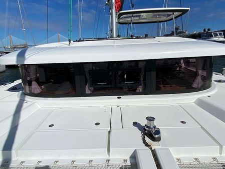 Lagoon 42 image