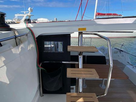 Lagoon 42 image