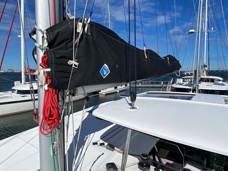 Lagoon 42 image