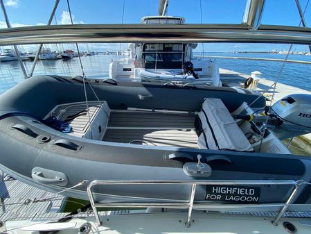 Lagoon 42 image