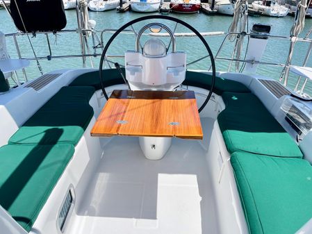 Beneteau 393 image