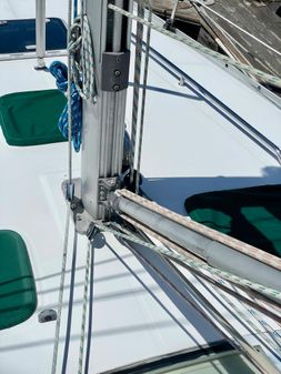 Beneteau 393 image