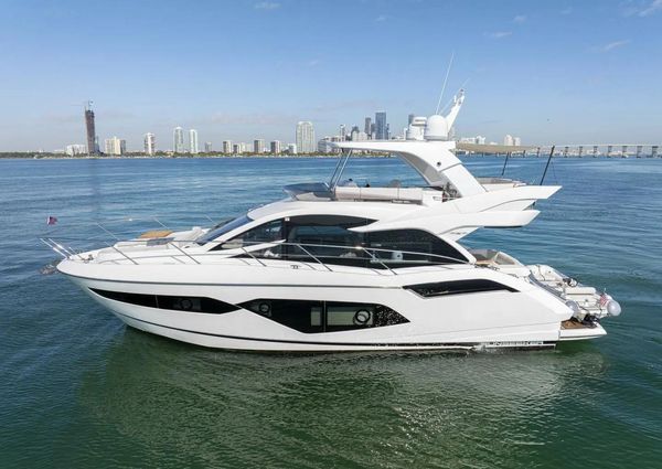 Sunseeker Manhattan 52 image