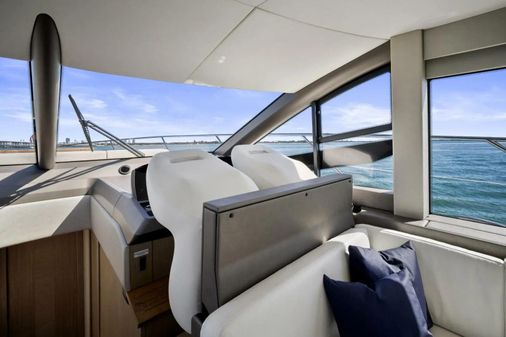 Sunseeker Manhattan 52 image