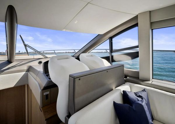 Sunseeker Manhattan 52 image