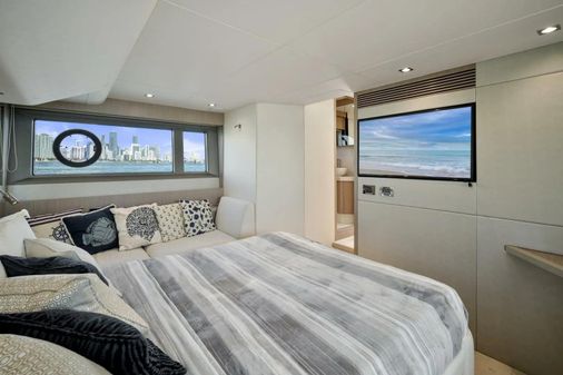 Sunseeker Manhattan 52 image