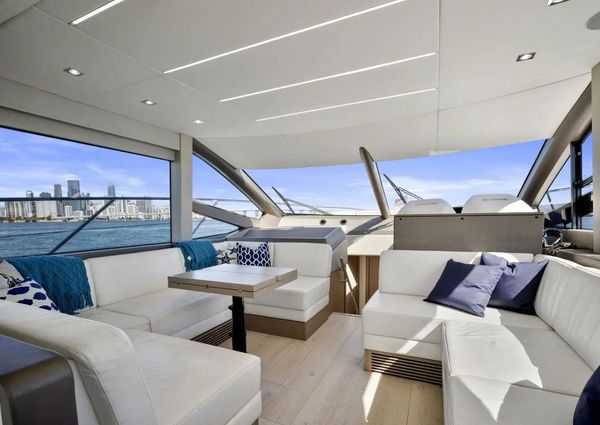 Sunseeker Manhattan 52 image