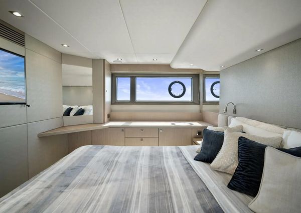 Sunseeker Manhattan 52 image