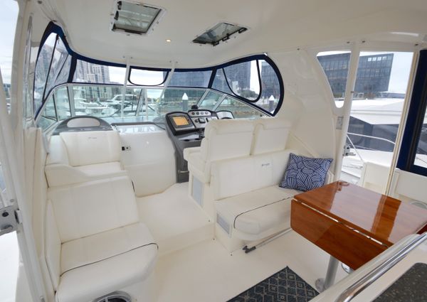 Cruisers Yachts 415 Express Motoryacht image