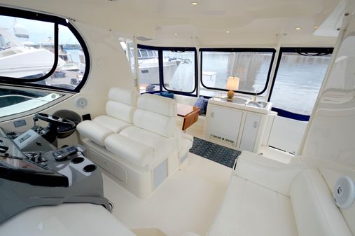 Cruisers Yachts 415 Express Motoryacht image