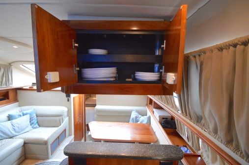 Cruisers Yachts 415 Express Motoryacht image