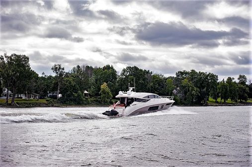 Sea Ray L650 image