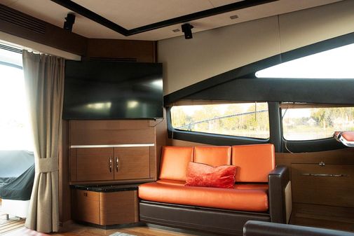 Sea Ray L650 image