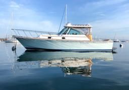 Hunt Yachts Surfhunter 33 image