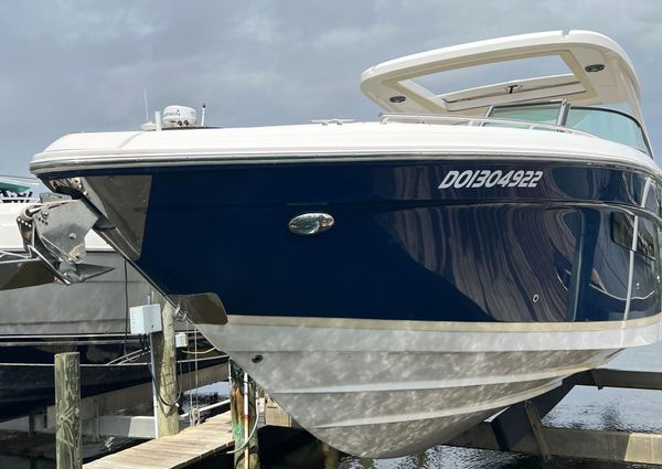 Regal 3300 Bowrider image