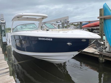 Regal 3300 Bowrider image