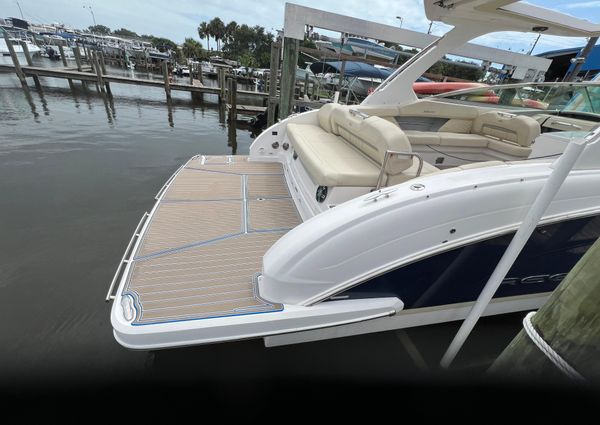 Regal 3300 Bowrider image