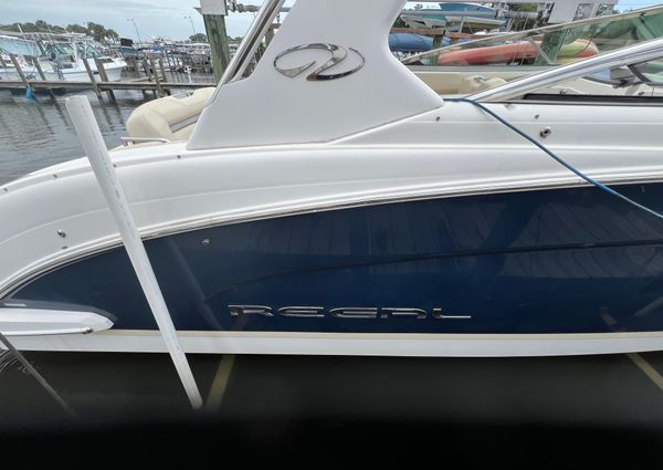 Regal 3300 Bowrider image