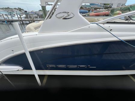 Regal 3300 Bowrider image