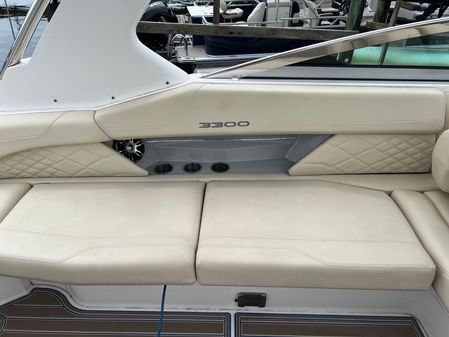 Regal 3300 Bowrider image