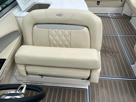 Regal 3300 Bowrider image