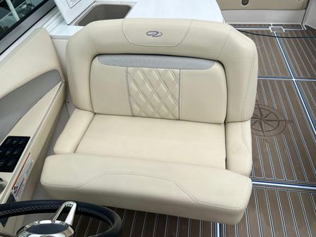 Regal 3300 Bowrider image