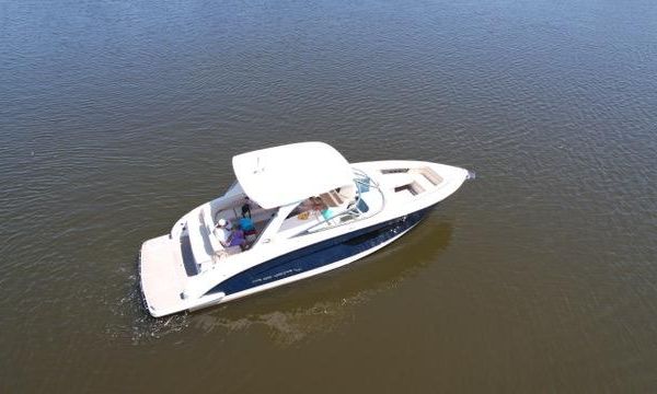 Regal 3300 Bowrider image