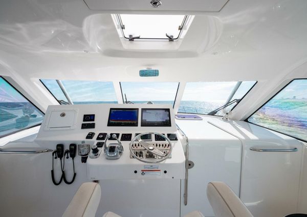 Cabo 40 Hardtop Express image