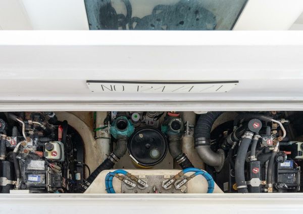 Cabo 40 Hardtop Express image