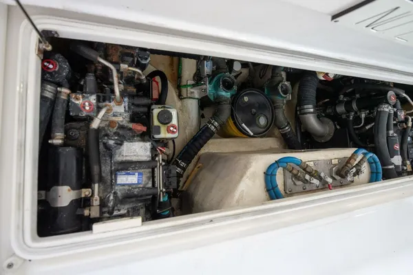 Cabo 40 Hardtop Express image