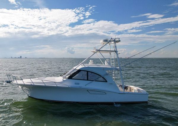 Cabo 40 Hardtop Express image