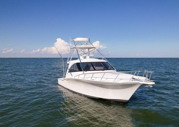 Cabo 40 Hardtop Express image