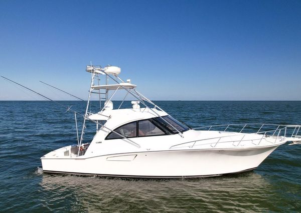 Cabo 40 Hardtop Express image