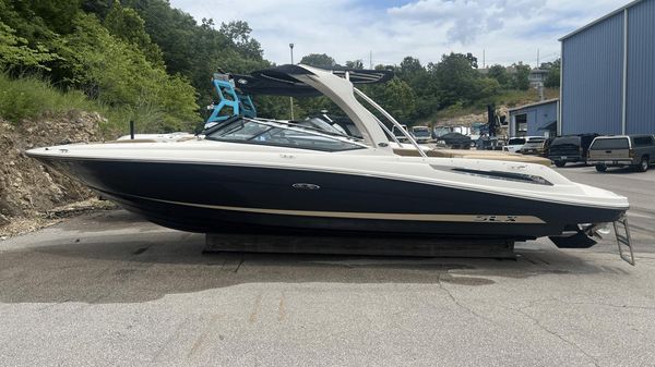 Sea Ray 250 SLX 