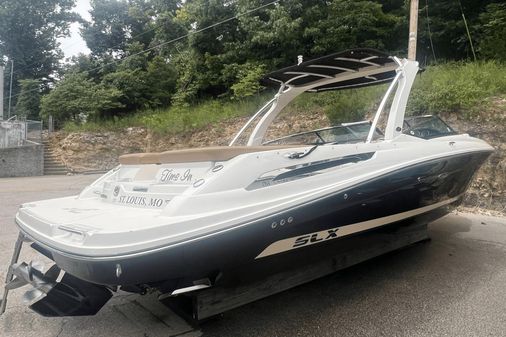 Sea Ray 250 SLX image