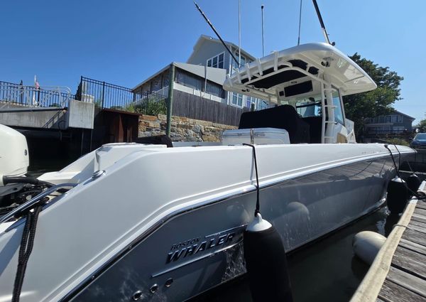 Boston Whaler 330 Outrage image