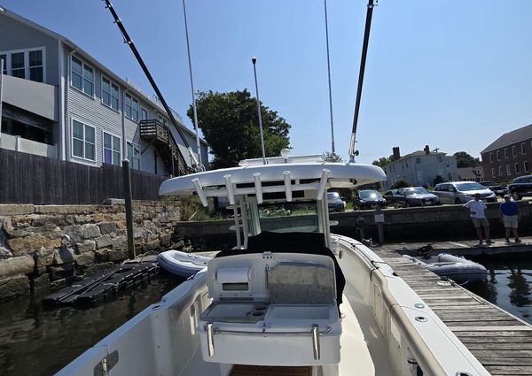 Boston Whaler 330 Outrage image