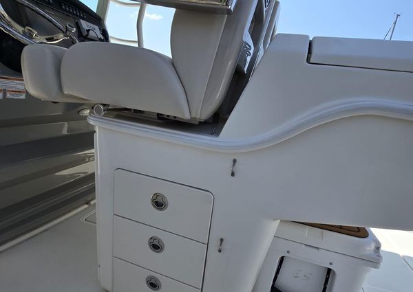 Boston Whaler 330 Outrage image