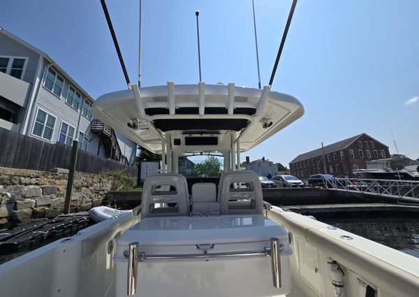 Boston Whaler 330 Outrage image