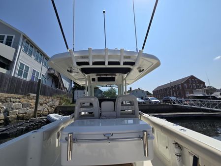 Boston Whaler 330 Outrage image