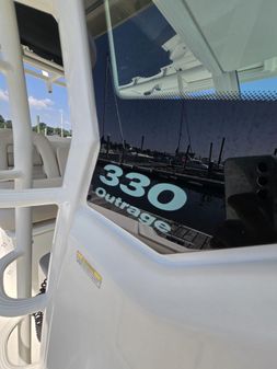 Boston Whaler 330 Outrage image