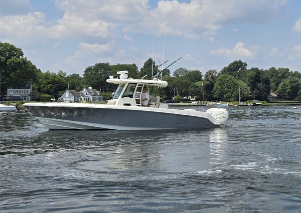 Boston Whaler 330 Outrage image