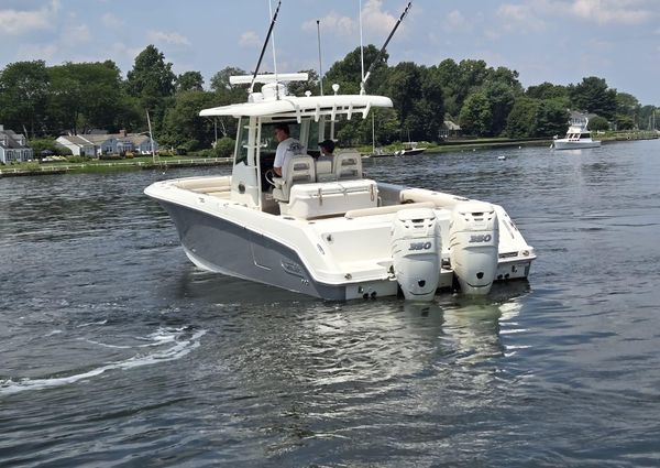 Boston Whaler 330 Outrage image