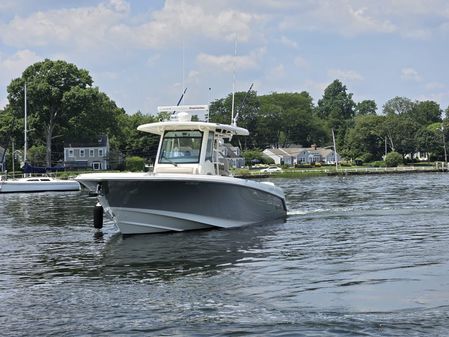 Boston Whaler 330 Outrage image