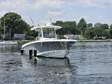 Boston Whaler 330 Outrage image