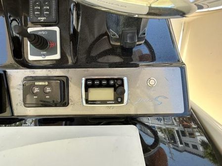 Scout 320 LXF Center Console image