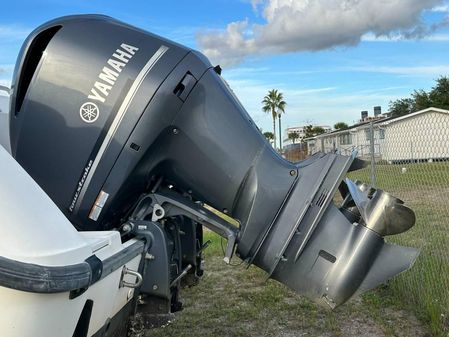 Boston Whaler 280 Outrage image