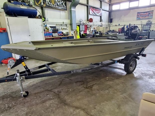 2018 Lund 1660 Predator La Crosse, Wisconsin - American Marine