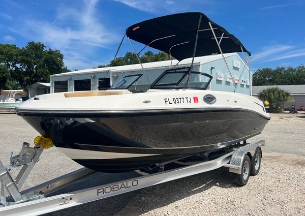 Bayliner VR6 image